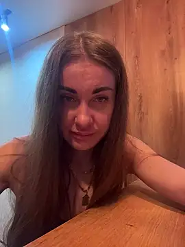 Snapshot of Daddysgirl_777 chatting on 11/29/25, 04:04 Daddysgirl 777 online show from 11/29/25, 04:04