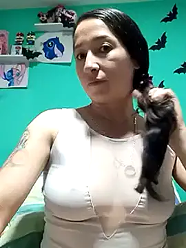 emilypoppy3 online show from 01/10/25, 08:04