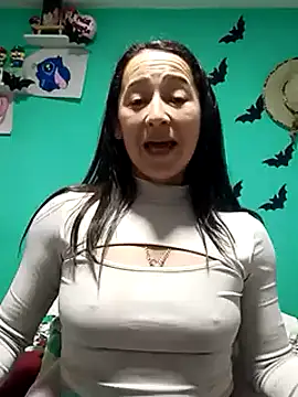 emilypoppy3 online show from 02/05/25, 04:47