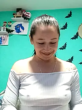 emilypoppy3 online show from 02/06/25, 04:36