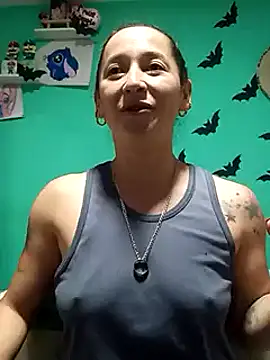 emilypoppy3 online show from 02/11/25, 03:40