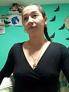 emilypoppy3 online show from 02/13/25, 01:48