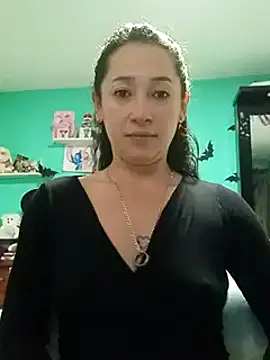 emilypoppy3 online show from 03/17/25, 12:35