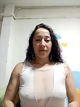 emilypoppy3 online show from 10/27/25, 02:21