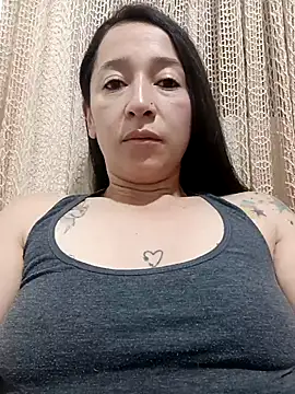 emilypoppy3 online show from 12/14/25, 01:27