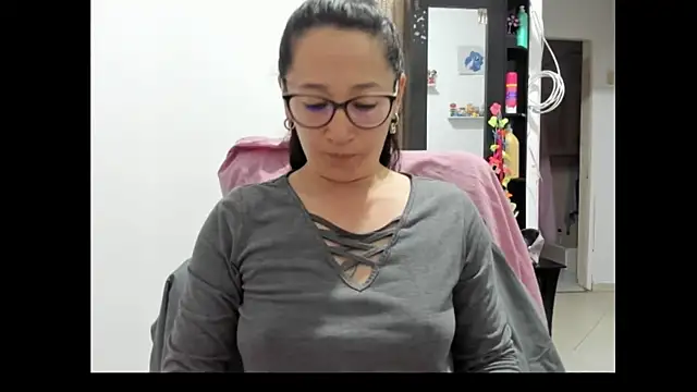 emilypoppy3 online show from 03/27/26, 09:25