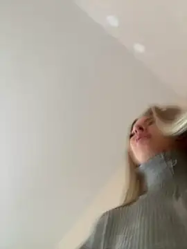 Snapshot of NewLale chatting on 01/13/25, 03:34 NewLale online show from 01/13/25, 03:34