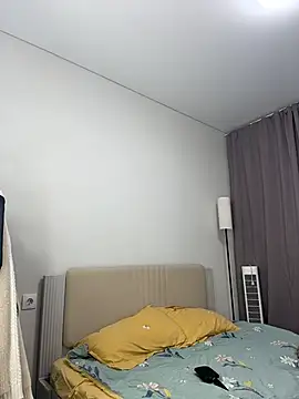 Snapshot of NewLale chatting on 12/05/25, 03:04 NewLale online show from 12/05/25, 03:04