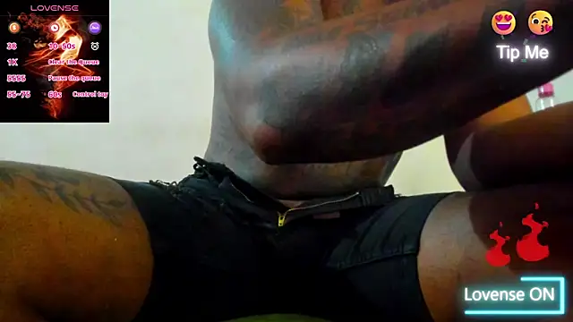 wotton 17 online show from 11/25/25, 03:06