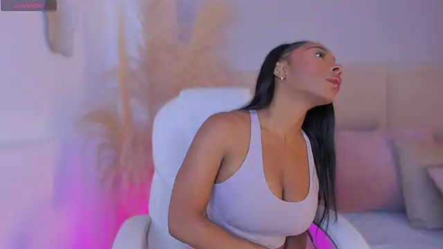 aprilebony  online show from 03/30/26, 10:38