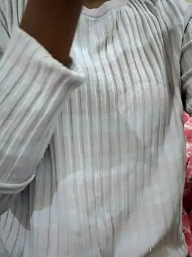 Snapshot of Kumkum_36 chatting on 01/31/25, 04:36 Kumkum 36 online show from 01/31/25, 04:36