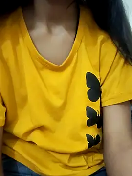 Snapshot of Kumkum_36 chatting on 02/13/25, 08:27 Kumkum 36 online show from 02/13/25, 08:27