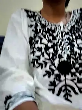 Snapshot of Kumkum_36 chatting on 02/27/25, 07:55 Kumkum 36 online show from 02/27/25, 07:55