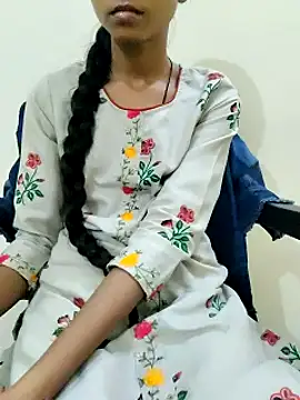 Snapshot of Kumkum_36 chatting on 03/11/25, 10:51 Kumkum 36 online show from 03/11/25, 10:51