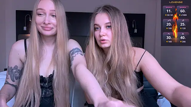 Femdom Lola online show from 02/11/26, 07:24