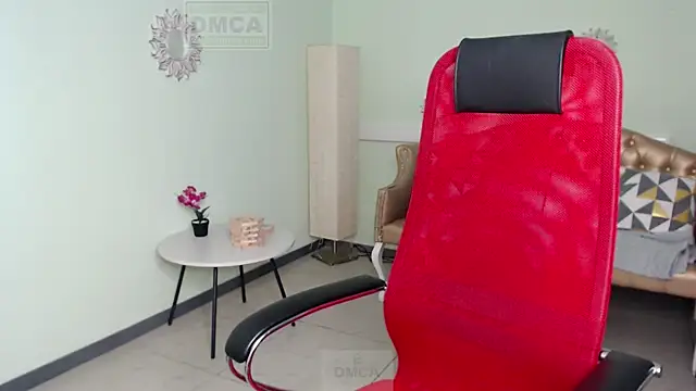 Snapshot of Lily_flower7 chatting on 02/10/25, 11:15 Lily flower7 online show from 02/10/25, 11:15