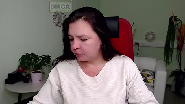 Snapshot of Lily_flower7 chatting on 10/16/25, 05:52 Lily flower7 online show from 10/16/25, 05:52