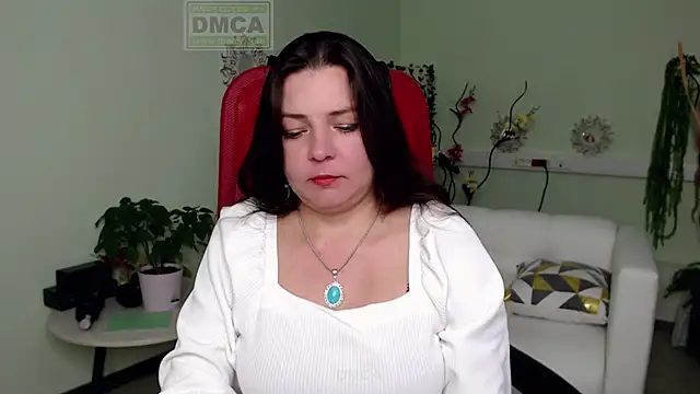 Snapshot of Lily_flower7 chatting on 10/23/25, 11:31 Lily flower7 online show from 10/23/25, 11:31