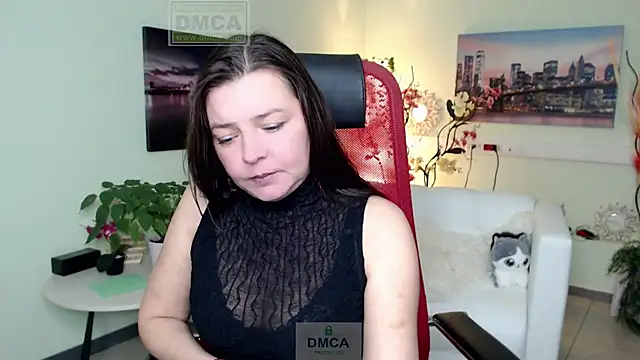 Snapshot of Lily_flower7 chatting on 11/06/25, 04:13 Lily flower7 online show from 11/06/25, 04:13