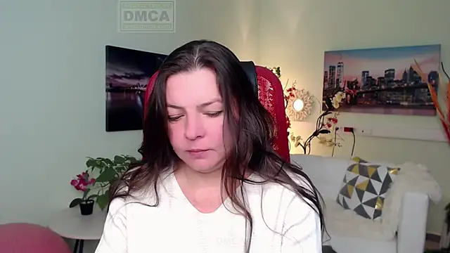 Snapshot of Lily_flower7 chatting on 11/21/25, 04:44 Lily flower7 online show from 11/21/25, 04:44