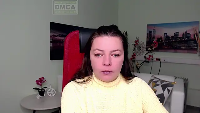 Snapshot of Lily_flower7 chatting on 12/04/25, 04:55 Lily flower7 online show from 12/04/25, 04:55