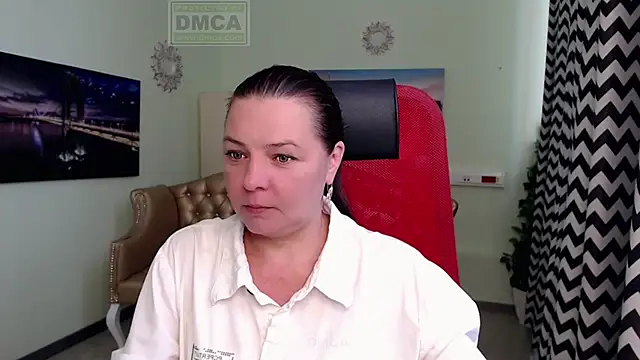 Snapshot of Lily_flower7 chatting on 05/20/26, 05:57 Lily flower7 online show from 05/20/26, 05:57