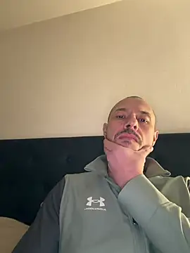 Guitccch online show from 02/13/26, 01:12