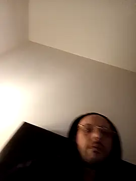 Guitccch online show from 04/24/26, 05:37