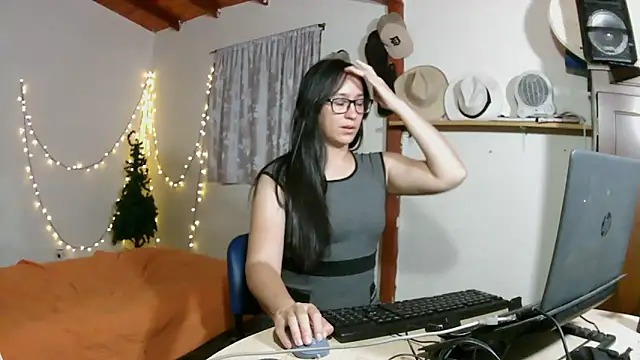 Snapshot of brittanycheeks chatting on 09/14/25, 11:15 brittanycheeks online show from 09/14/25, 11:15