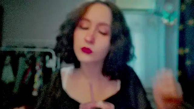 JoannaTompson online show from 06/11/26, 02:53