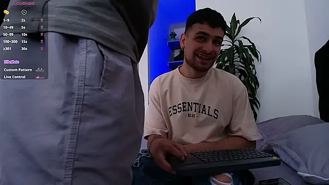 Aron-santoro online show from 03/19/26, 04:33