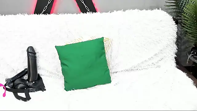 DaisyMun online show from 02/26/25, 04:47