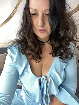 Katie-n online show from 05/25/26, 07:03