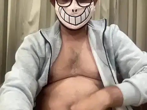 Snapshot of slavekinky001 chatting on 01/01/25, 08:15 slavekinky001 online show from 01/01/25, 08:15