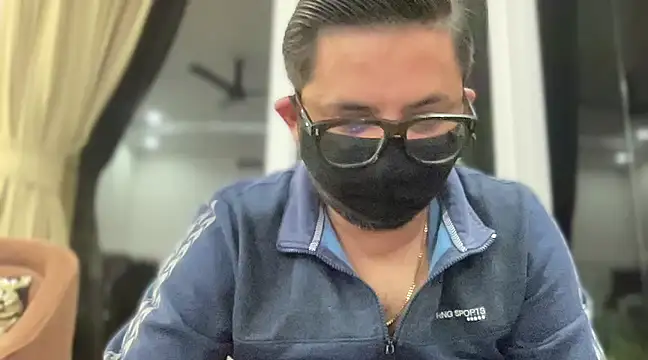 Snapshot of slavekinky001 chatting on 02/03/25, 07:10 slavekinky001 online show from 02/03/25, 07:10