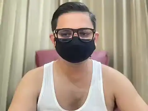 Snapshot of slavekinky001 chatting on 02/27/25, 08:31 slavekinky001 online show from 02/27/25, 08:31