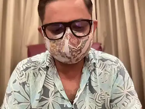 Snapshot of slavekinky001 chatting on 09/10/25, 06:41 slavekinky001 online show from 09/10/25, 06:41