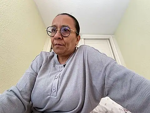 sweeviolet online show from 02/22/25, 02:19