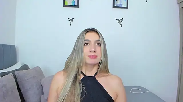 Snapshot of im_sarah34 chatting on 11/12/25, 06:14 im sarah34 online show from 11/12/25, 06:14