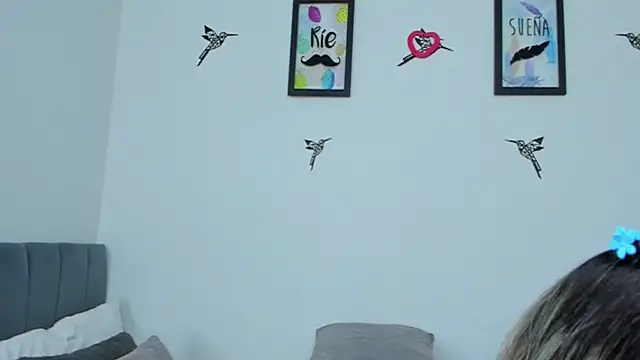 Snapshot of im_sarah34 chatting on 11/22/25, 06:01 im sarah34 online show from 11/22/25, 06:01