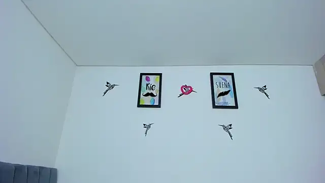 Snapshot of im_sarah34 chatting on 12/14/25, 07:03 im sarah34 online show from 12/14/25, 07:03