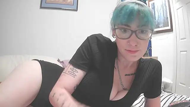 Snapshot of Emily0903 chatting on 06/22/26, 05:37 Emily0903 online show from 06/22/26, 05:37