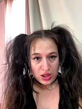 Snapshot of Nastybambi chatting on 09/10/25, 03:45 Nastybambi online show from 09/10/25, 03:45