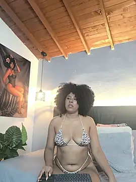 Snapshot of EmmilyBrant chatting on 07/16/26, 11:22 EmmilyBrant online show from 07/16/26, 11:22