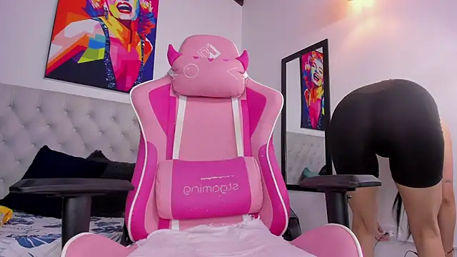 KristalFoxx online show from 11/25/25, 03:12