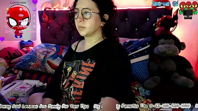 Snapshot of Bigsexycat chatting on 01/17/25, 06:04 Bigsexycat online show from 01/17/25, 06:04