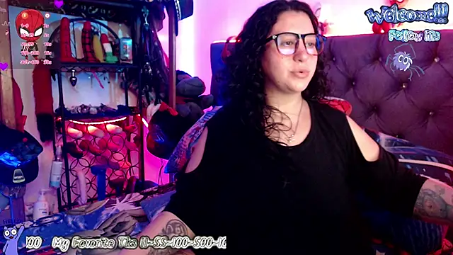 Snapshot of Bigsexycat chatting on 03/18/25, 06:14 Bigsexycat online show from 03/18/25, 06:14