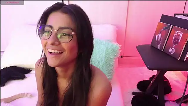 Yues050600 online show from 02/17/25, 05:14