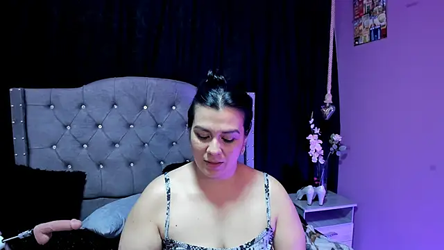 martina foxy  online show from 02/21/25, 10:26