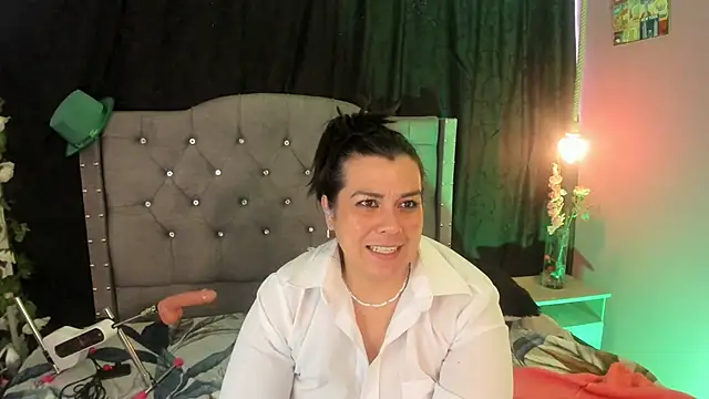 martina foxy  online show from 03/18/25, 05:53